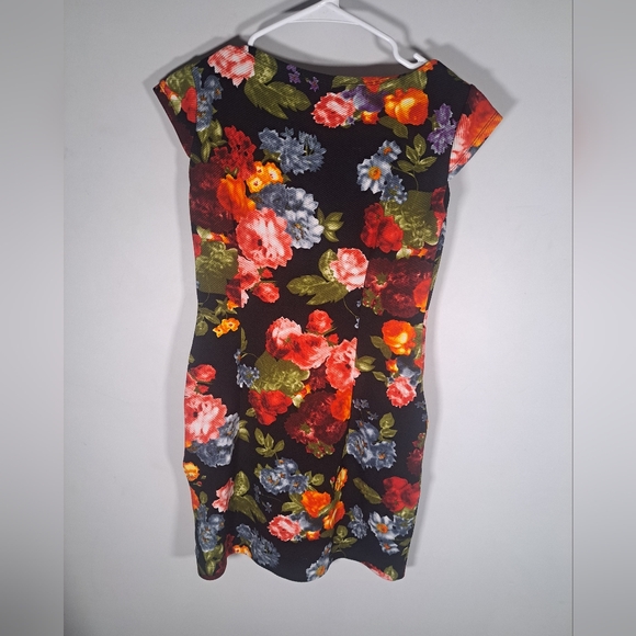 Fall Coloured Floral Midi Dress Size Medium with Pockets - Picture 5 of 5